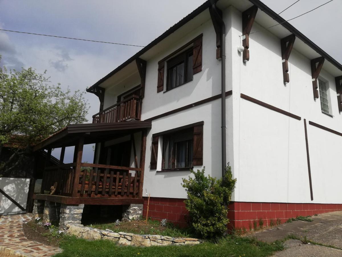 Vikendica I Vajat Vrbica Ferienhaus *