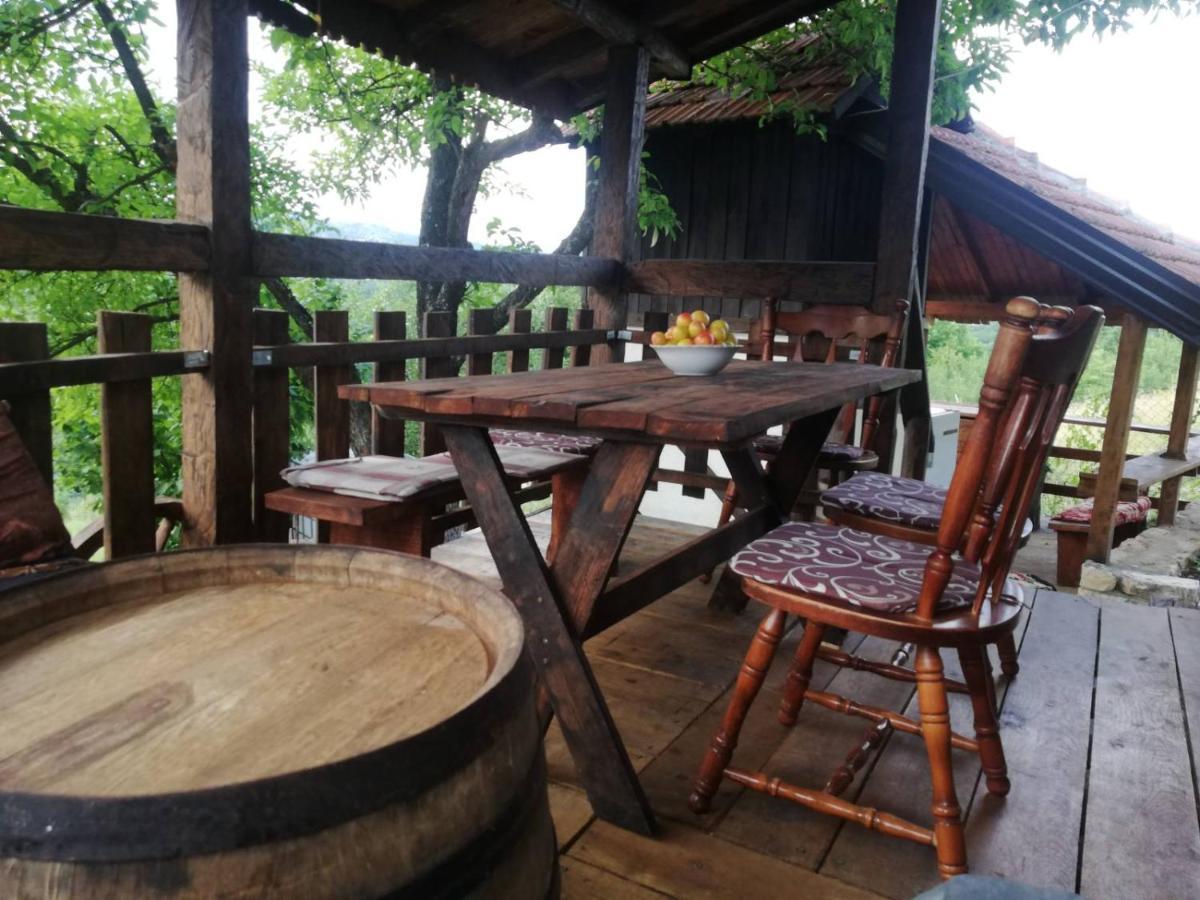 Ferienhaus Vikendica I Vajat Vrbica